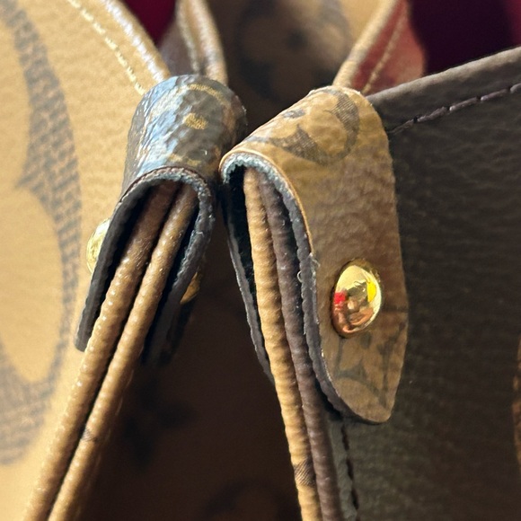 100% Authentic ON THE GO LOUIS VUITTON GM BAG PURCHASED FROM ACTUAL STOREFRONT - Picture 10 of 17